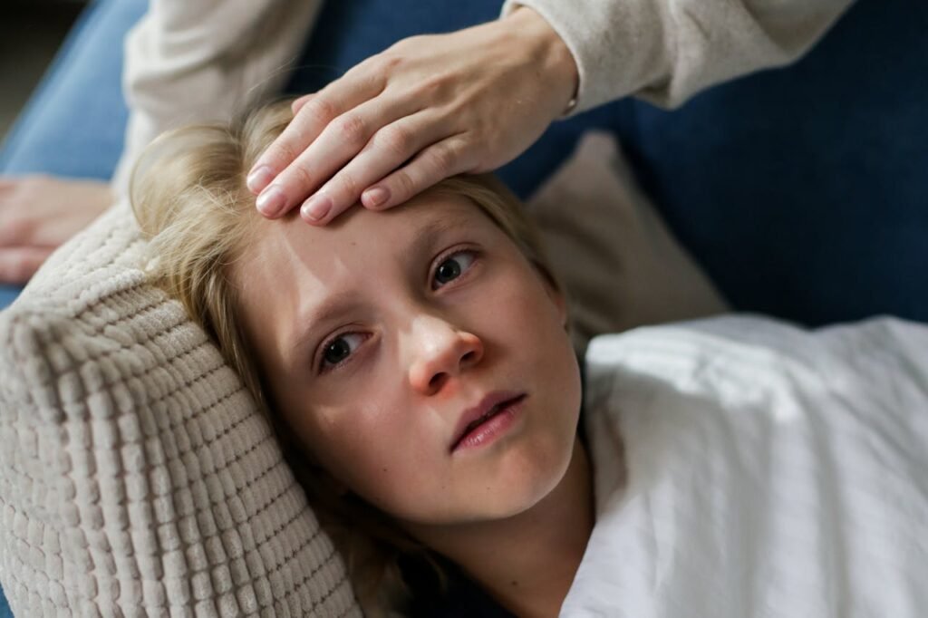 Handling High Fevers When to Stay Home and When Seek Care